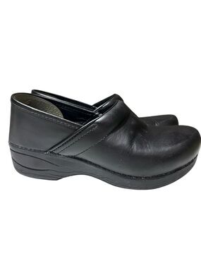Dansko XP 2.0 Clogs women’s 38 (7.5-8) black leather nursing shoes